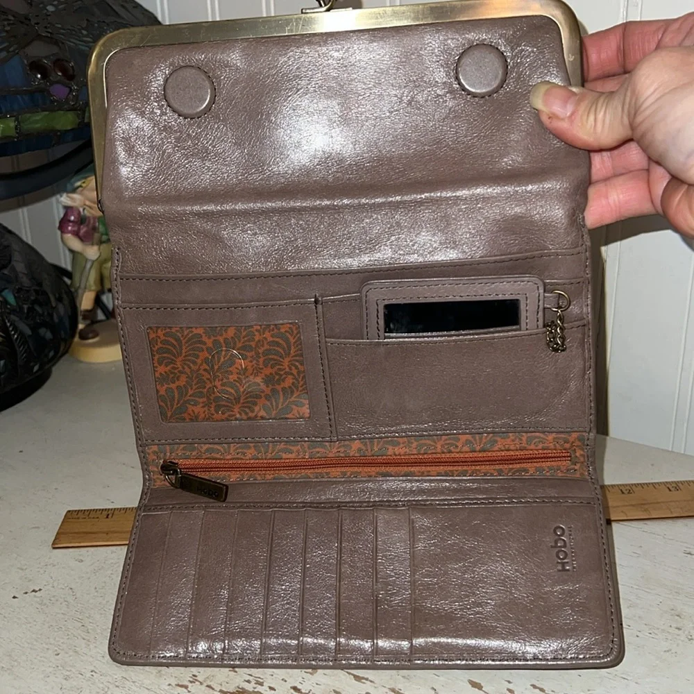 Vintage HOBO Brown Leather Clutch Wallet Folding